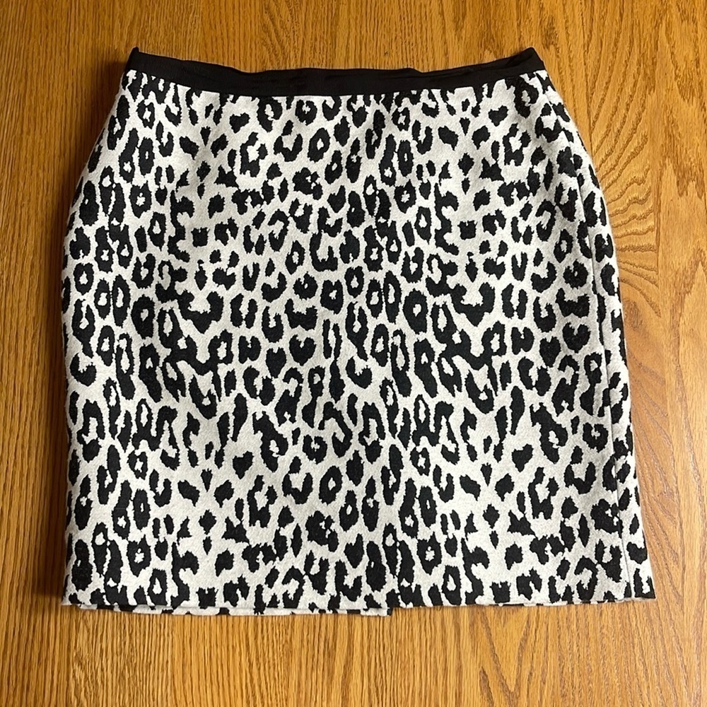 Ann Taylor pencil skirt Black white animal print Straight Mini Work Business 10